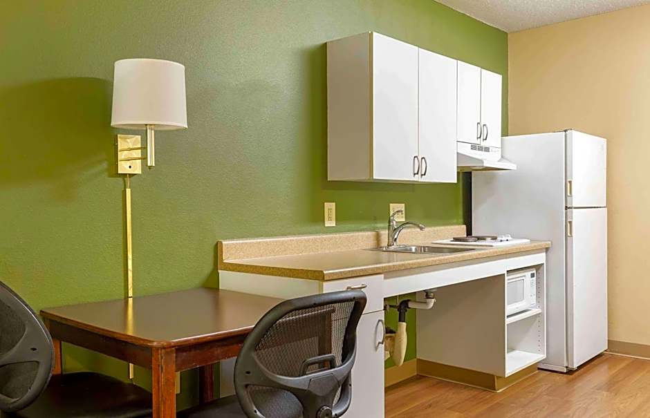 Extended Stay America Select Suites - Hartford - Manchester