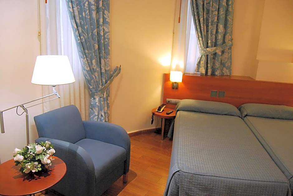 Hotel Mieres del Camino