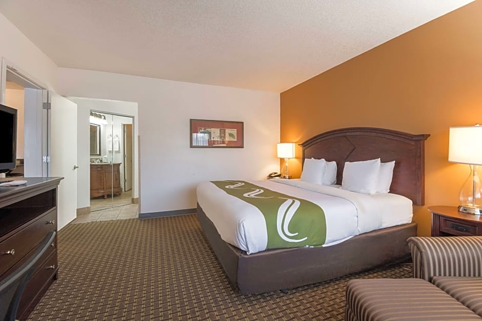Quality Inn & Suites Airport