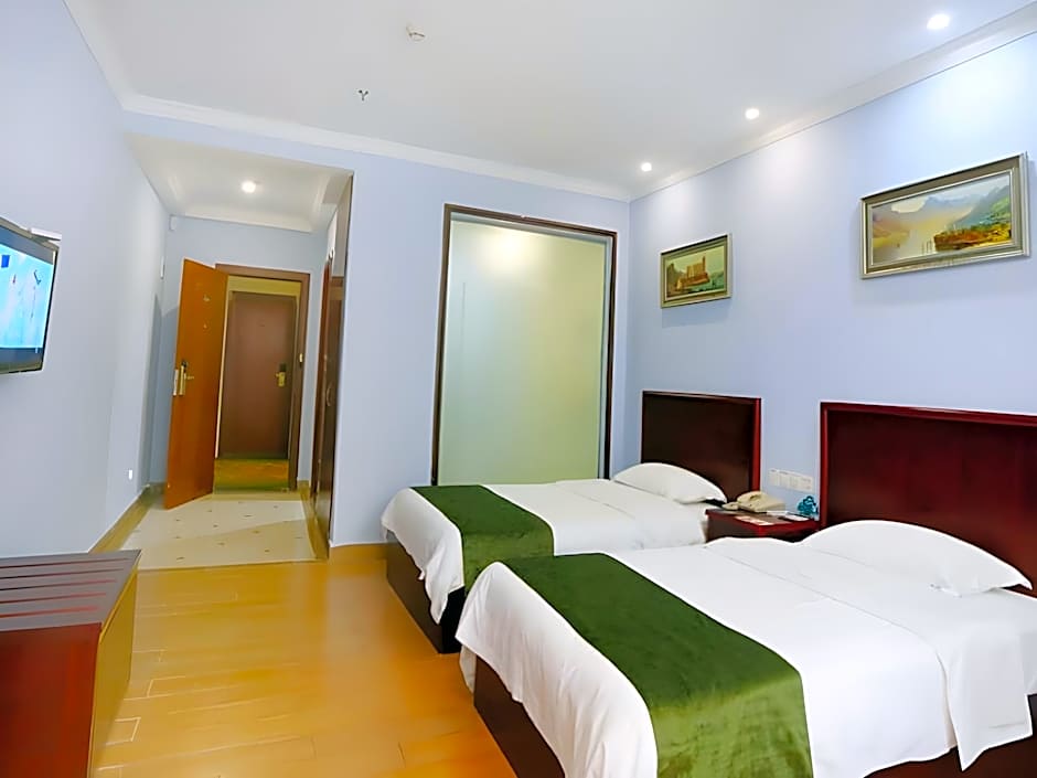 Greentree Inn Guangdong Huizhou South Railway Station Danshui Renmin Road Business Hotel