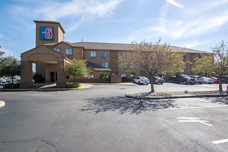 Motel 6-Indianapolis, IN - Airport