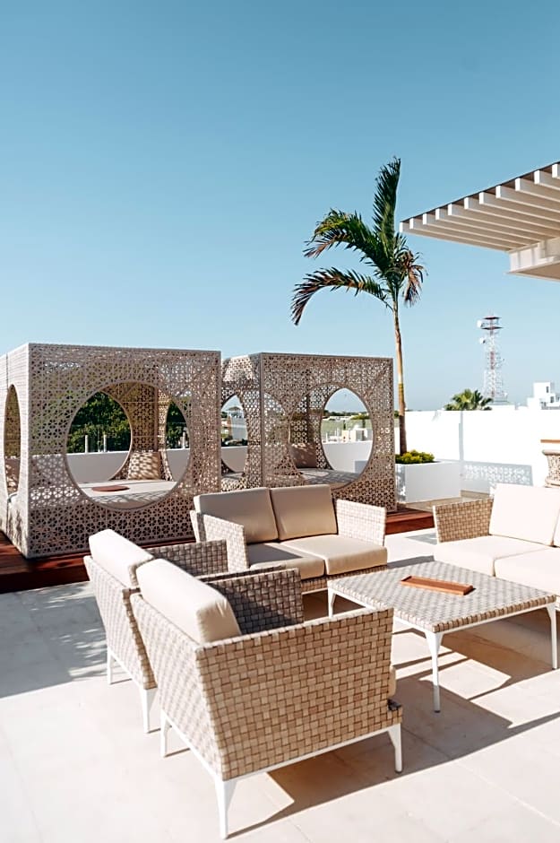 Antera Hotel & Residences