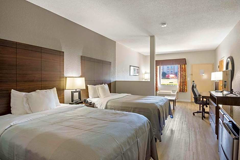 Quality Suites Hickory South