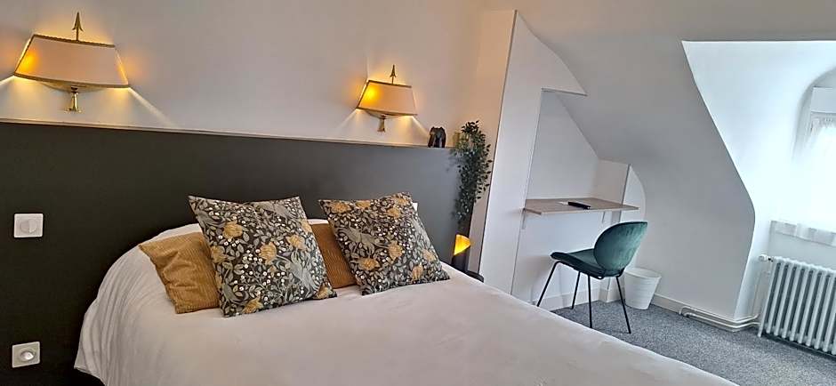 Brit Hotel le Cygne