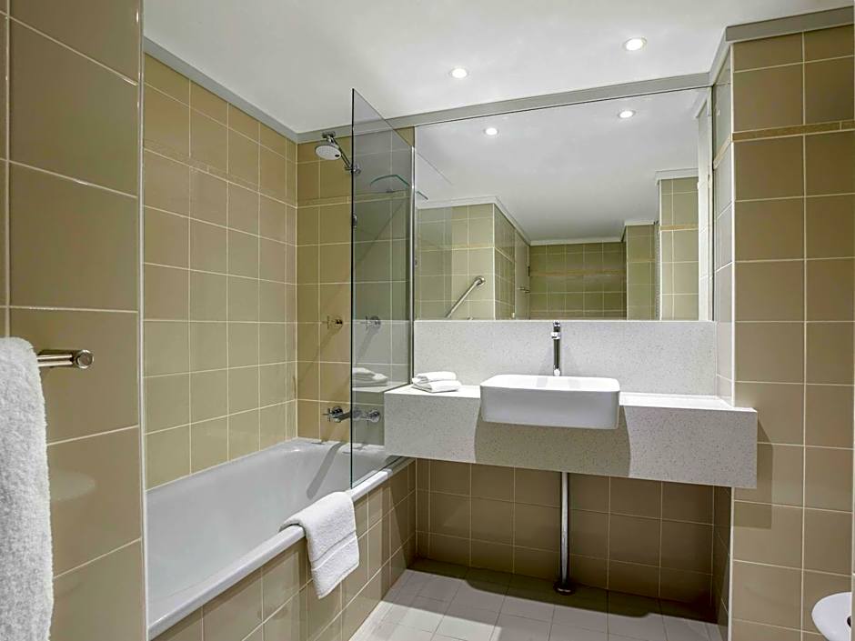 Mantra Chatswood