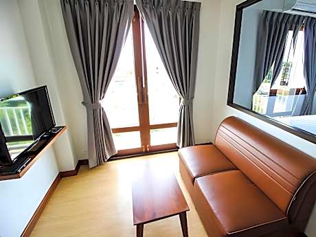 Suite King Bed