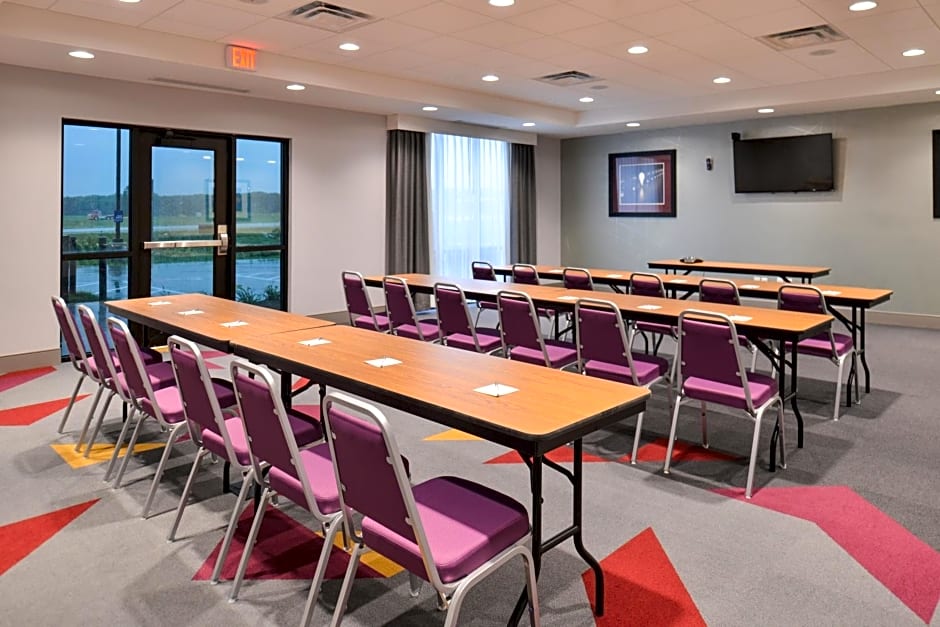 Hampton Inn and Suites Ames, IA