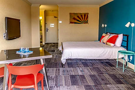 Double or Twin Room with Bathroom