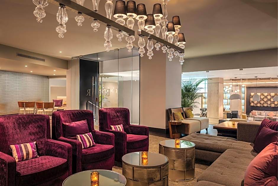 Renaissance Panama City Hotel