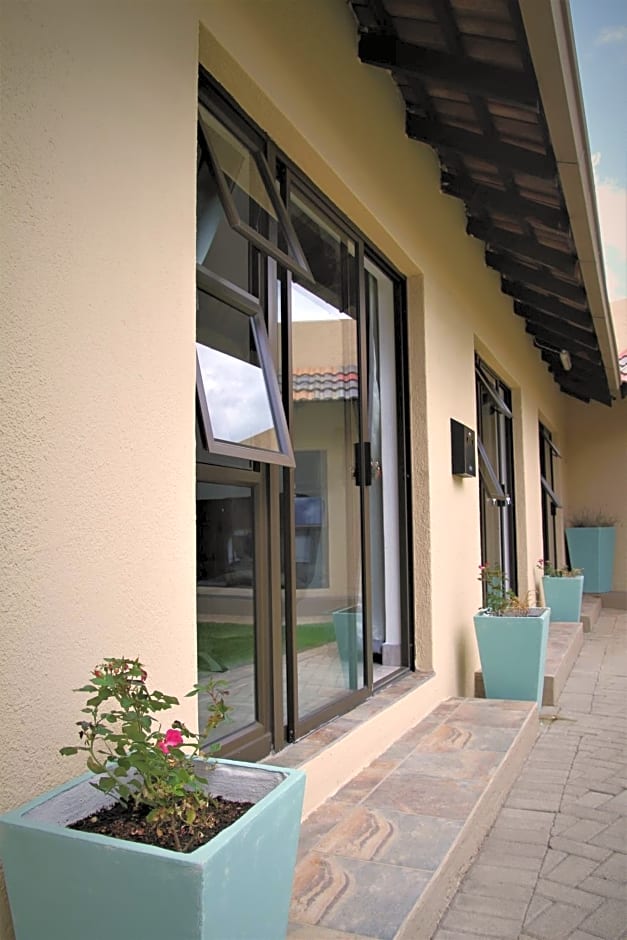 Mahem Manor Guesthouse