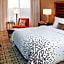 Renaissance by Marriott St. Louis Airport Hotel