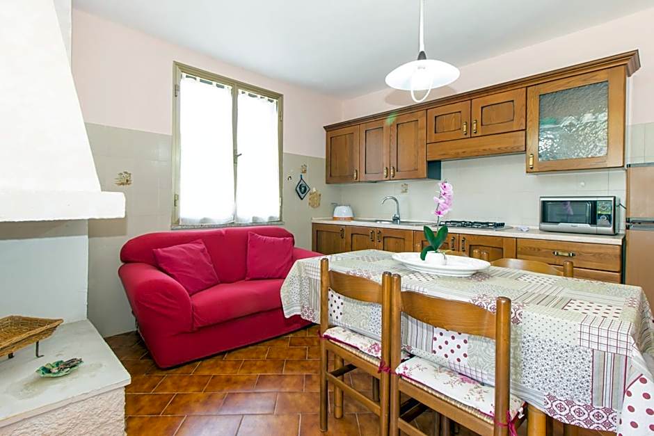 Appartamenti in Villa con ampio giardino esterno