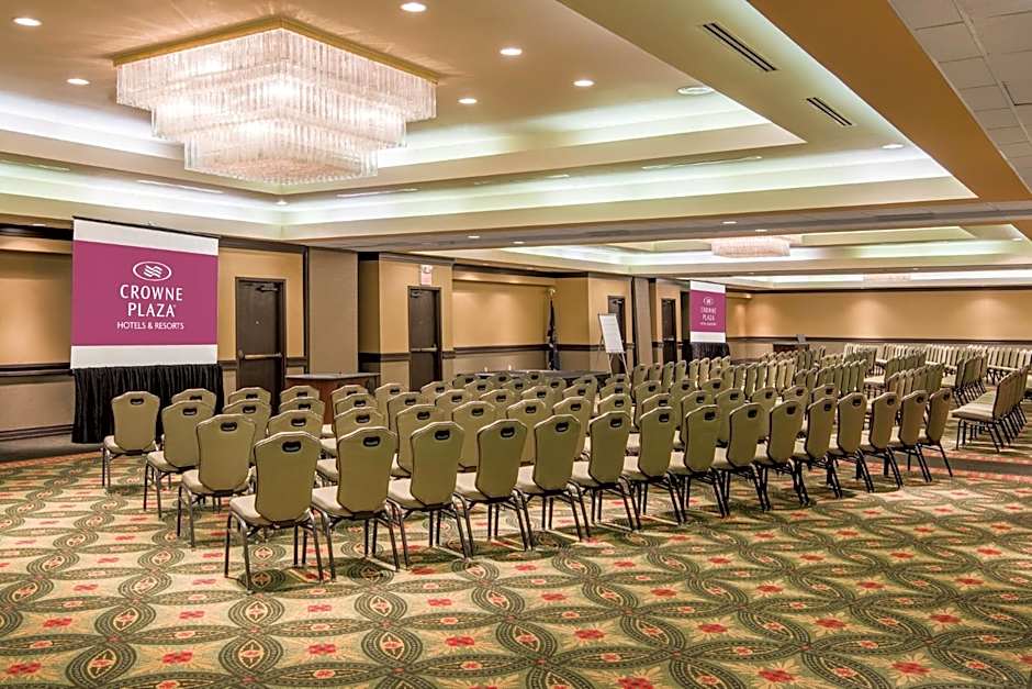 Crowne Plaza Indianapolis-Airport By IHG