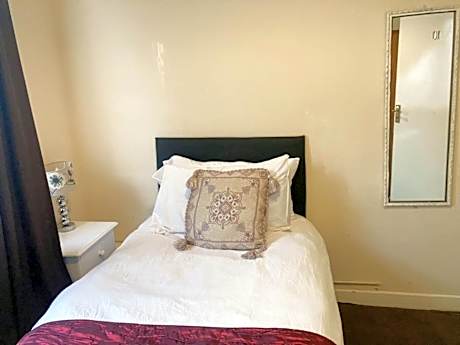 Single Room with Private Bathroom