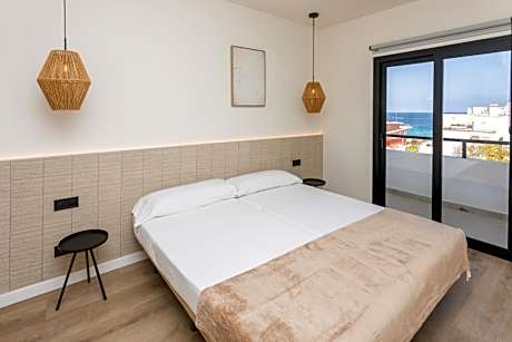 Superior Apartment with Terrace and Sea View