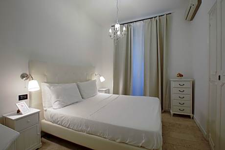 Double Room with Private External Bathroom