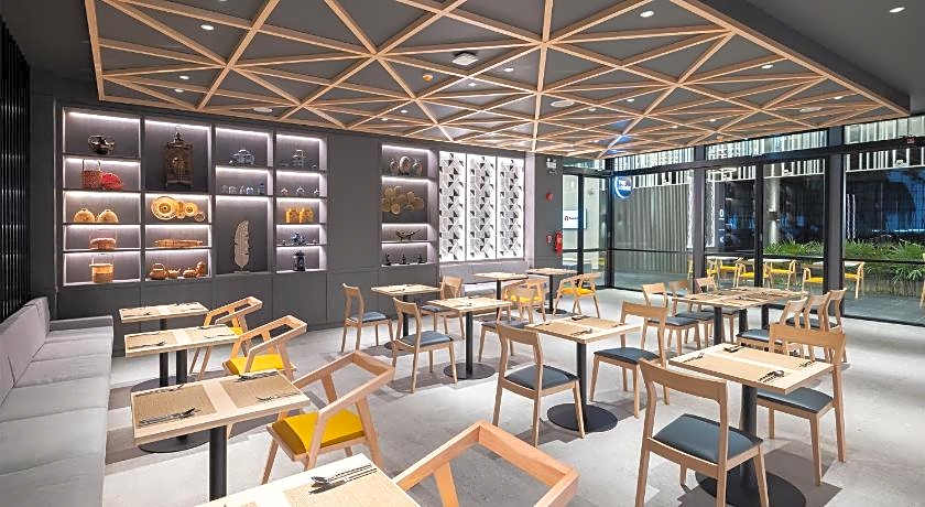 Travelodge Phuket Town