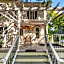 Monroe Manor Inn