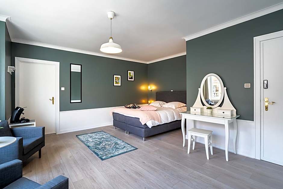 The Rose Suites