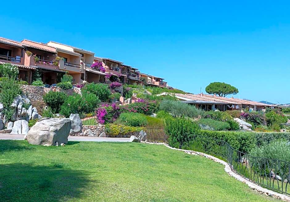 Baia de Bahas Residence