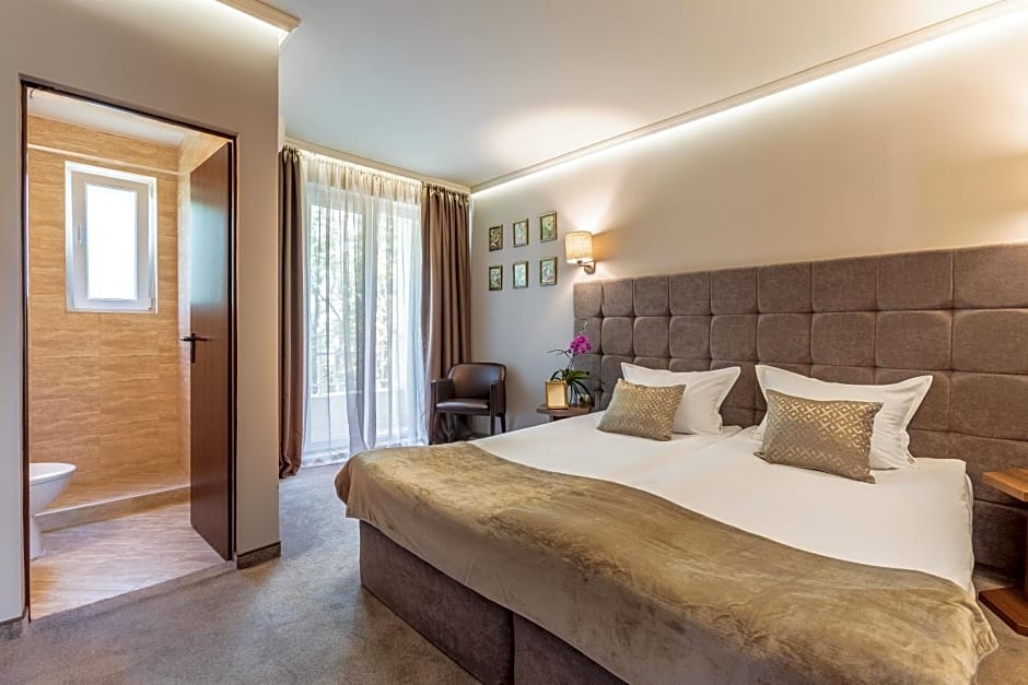 Хотел МИКАДО - онлайн self check-in