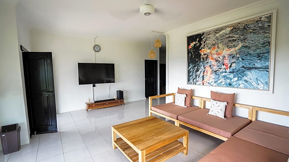 The Lavana Villa Lombok Sunset