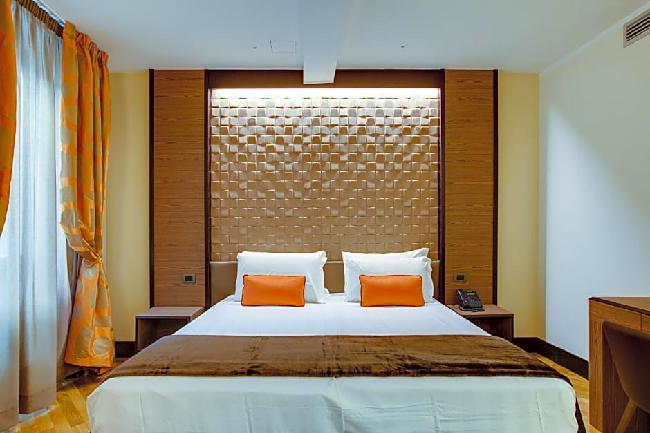 Solo Experience Hotel