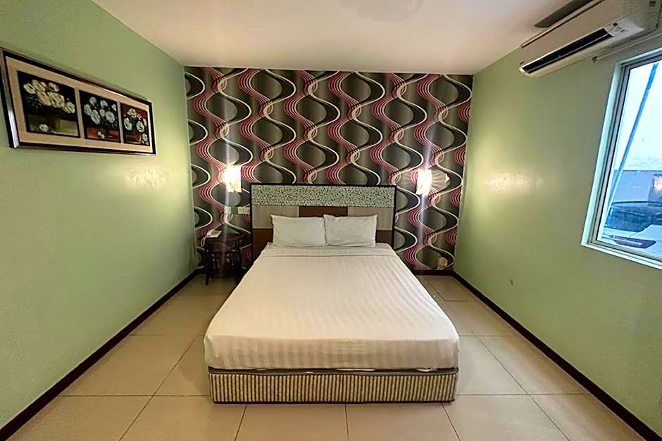 Midtown Villa Hotel