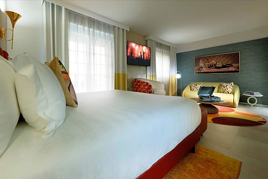 Hard Rock Hotel Marbella - Puerto Banús