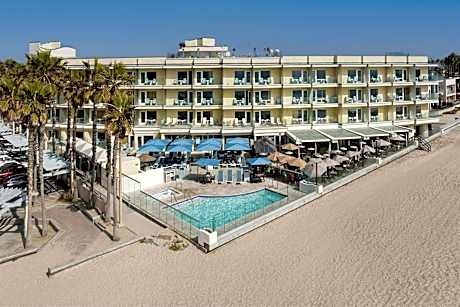Pier South Resort, Autograph Collection