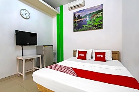 OYO Life 91957 Hotel Roda Mas 2