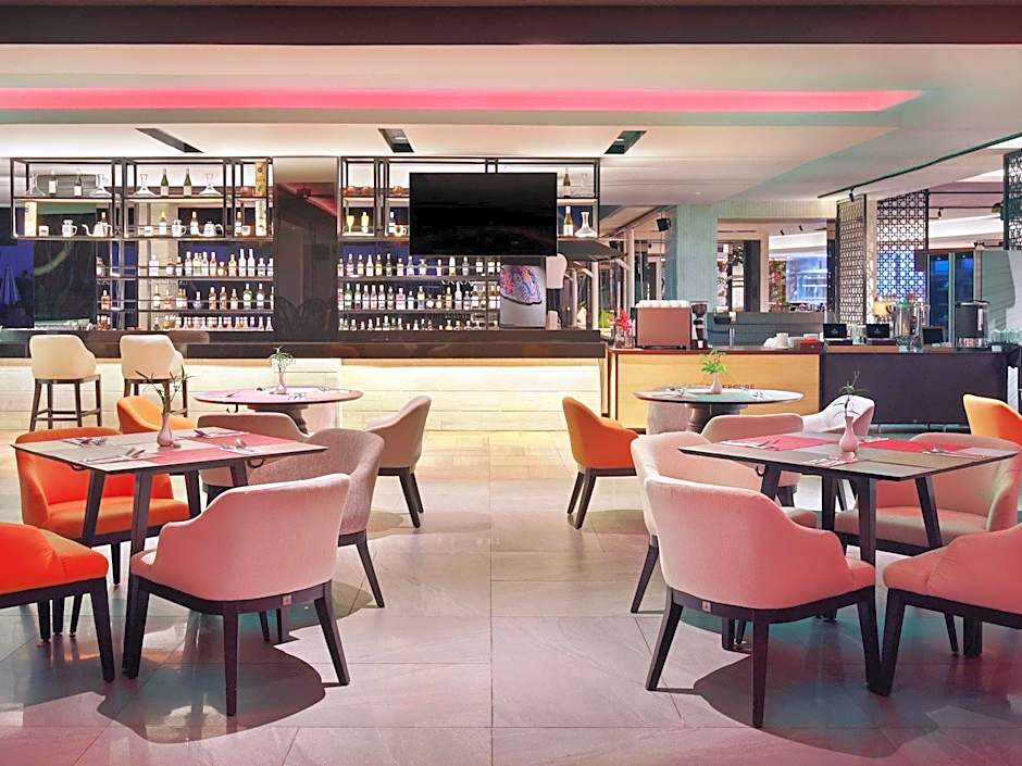 Grand Mercure Bali Seminyak