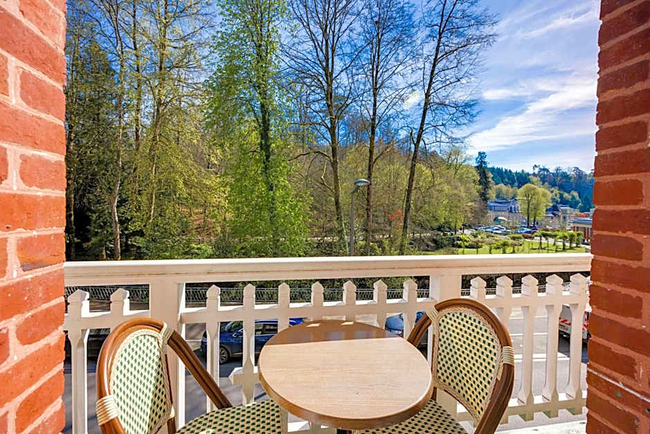 BRIT HOTEL & SPA Le Roc au Chien