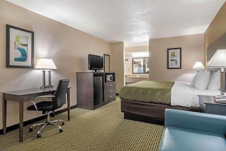 King Room - Accessible/Non-Smoking