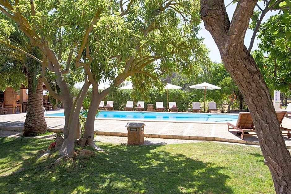Es Quatre Cantons Hotel