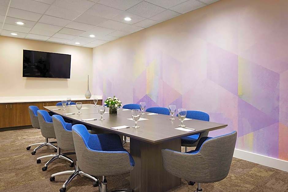 Hilton Garden Inn Denver South Park Meadows Area