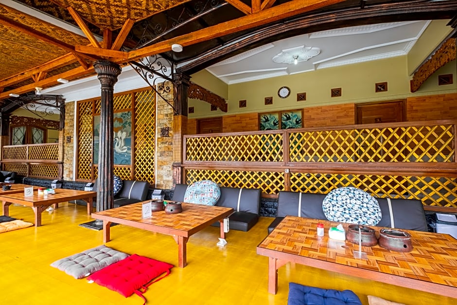 Bumi Eyang Enin Homestay Syariah