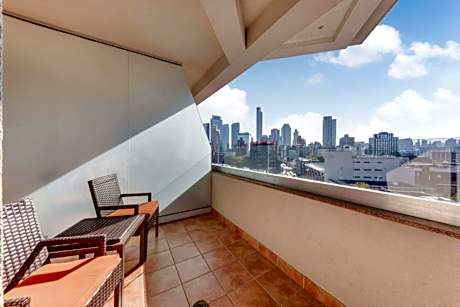 Balcony King Room with City View