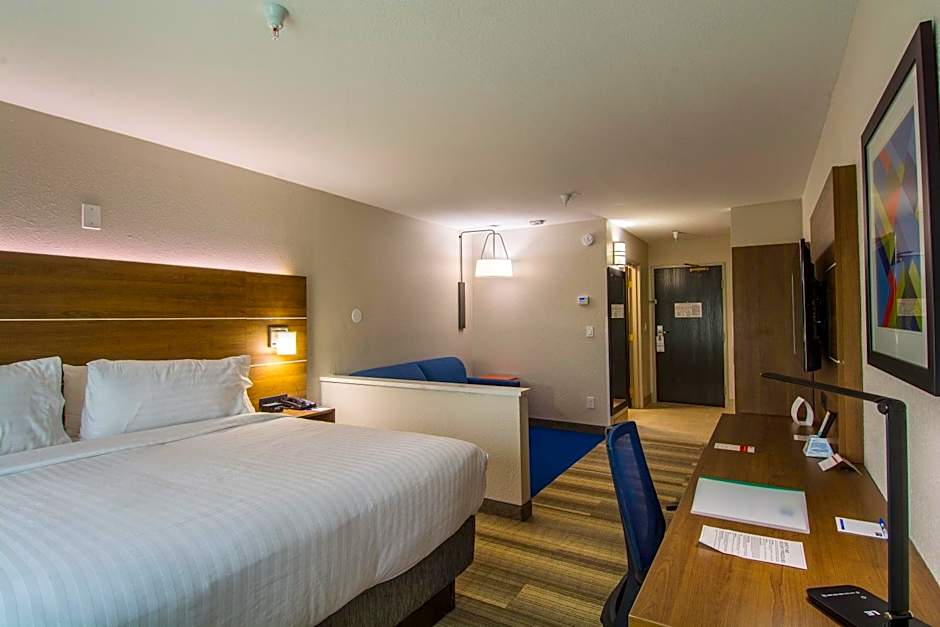 Holiday Inn Express Naples South - I-75 By IHG