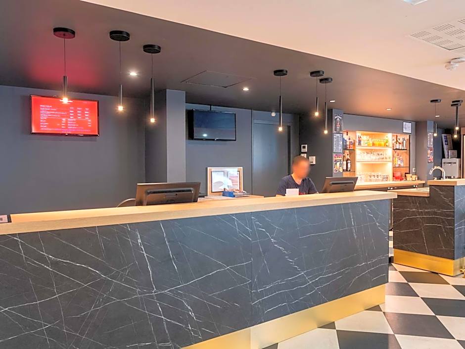 ibis Lyon Est Bron