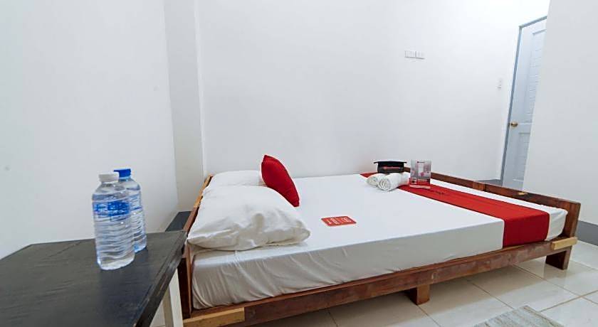 RedDoorz @ Plaza Jaro Iloilo