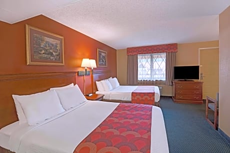 1 King Bed, Mobility Accessible Room, Non-Smoking