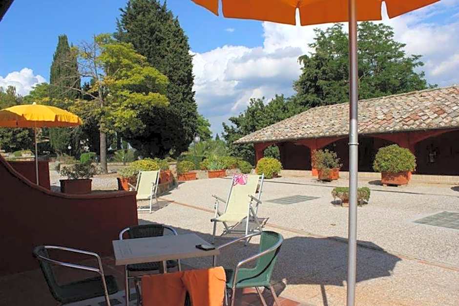 Casanova - Wellness Center La Grotta Etrusca