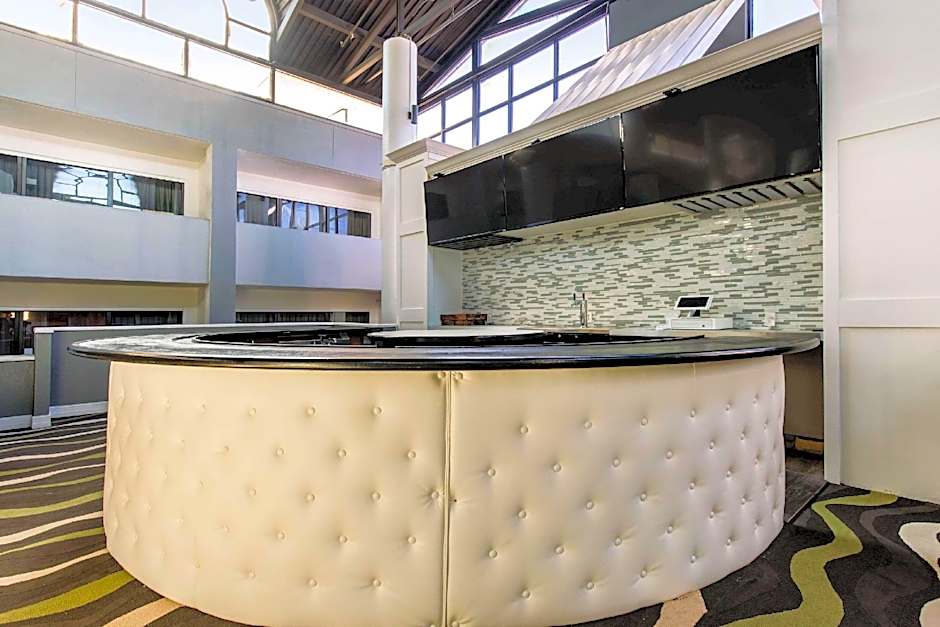Econo Lodge Orlando Airport – Orlando, FL