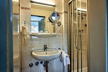 Economy Single Room
