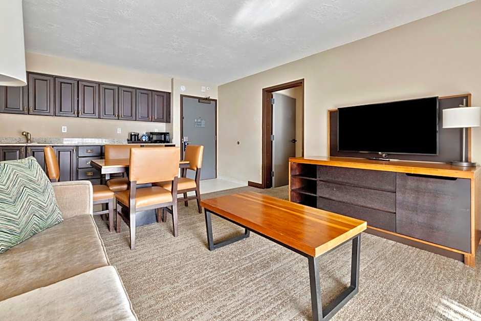 DoubleTree by Hilton Park City - The Yarrow
