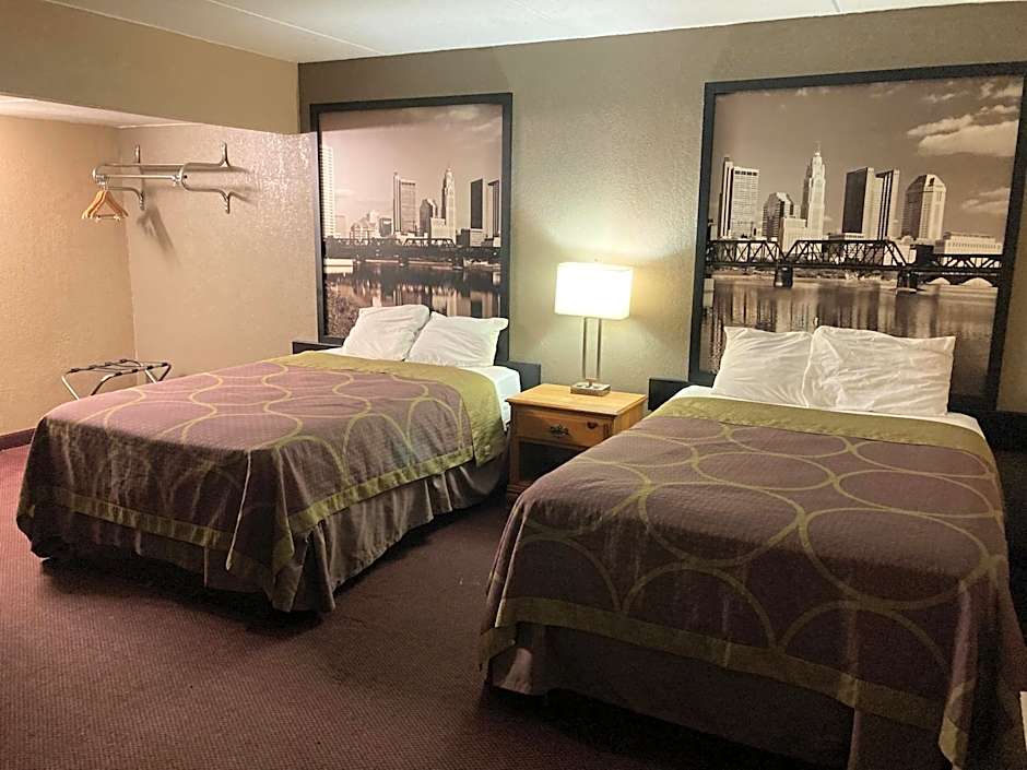 Super 8 by Wyndham Millbury/Toledo