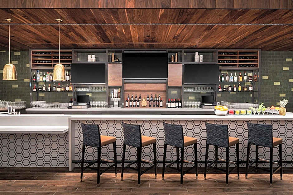 Hilton Garden Inn Camden Waterfront