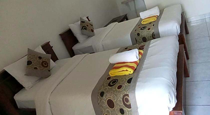 Reynold Artha Guest House RedPartner