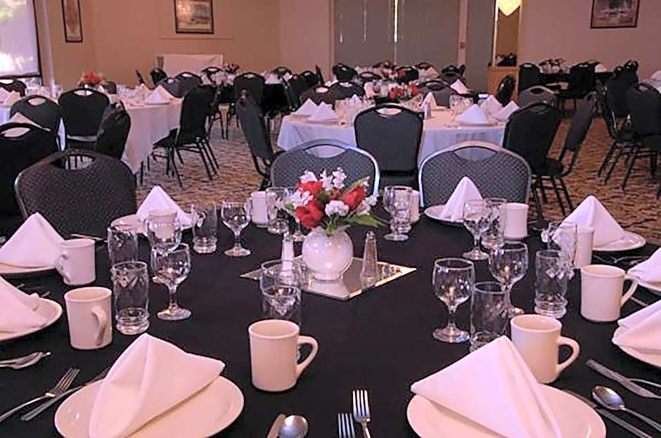 Yuma Inn and Suites